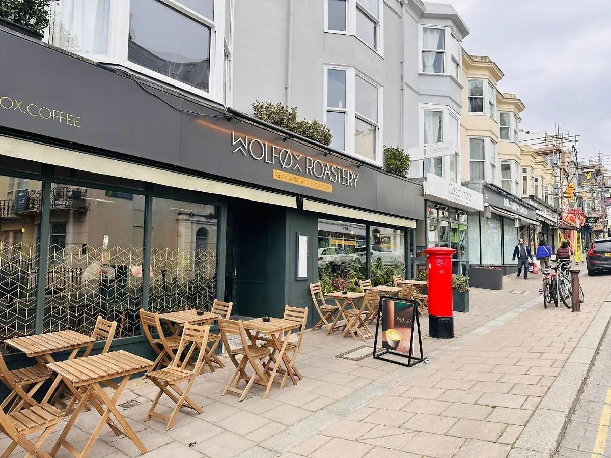 Flash Sale King Size Bed Super Central One Bed Apartment Next To Brighton Seafront 2